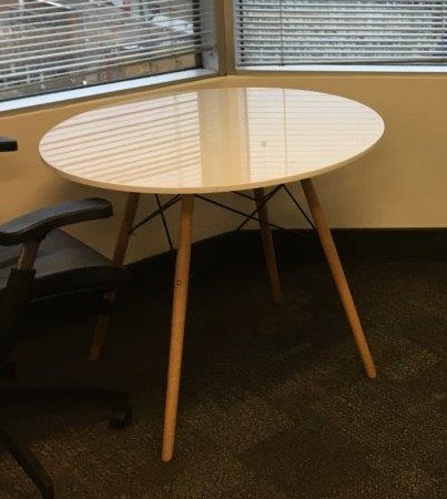 Table - Round (assorted)