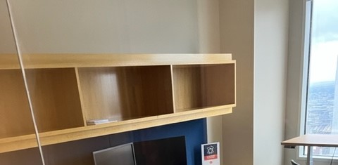 Attached Hutch/Shelf