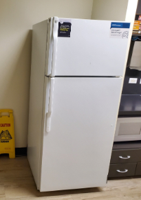 Top-Freezer Fridge, GE