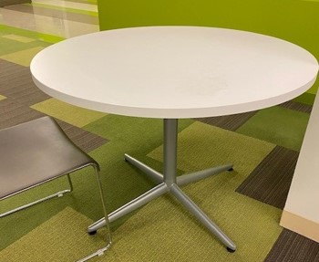 Round Cafeteria Table (42x29)