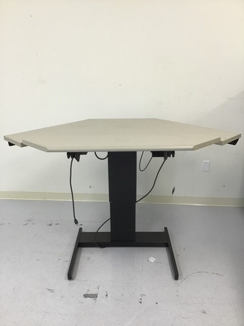 Sit Stand Desk (up to 42' standing)