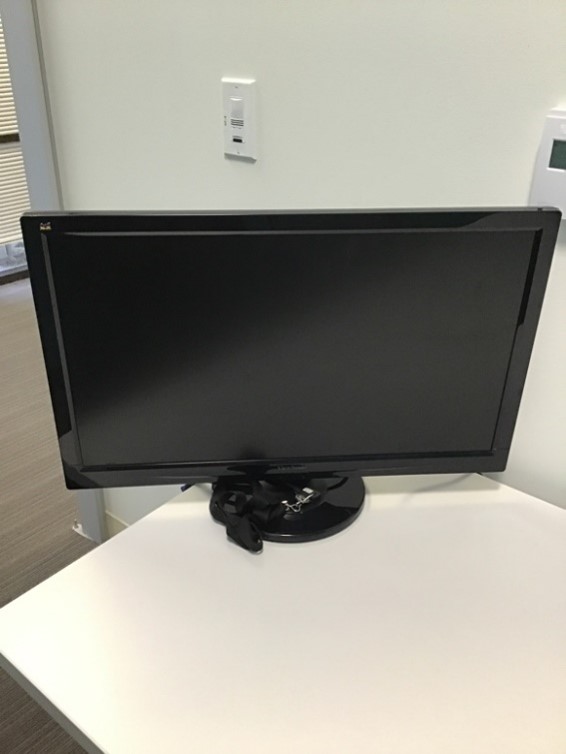 24” Computer Monitor 