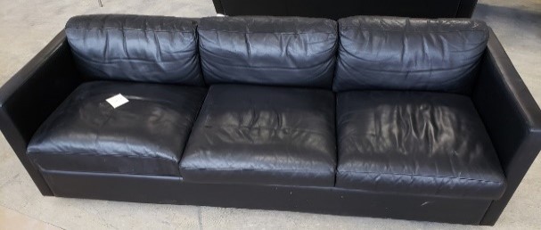 Black Leather 3-Seat Sofa (83x32x25)