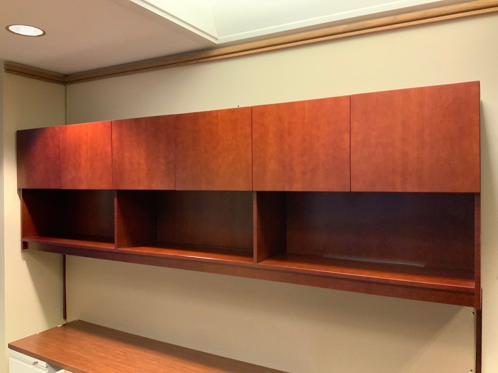 Executive "U" Group, Hutch Only, Doors and Shelves, Cherry