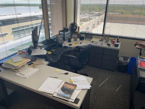 U-Shaped Desk with 2 Pedestals