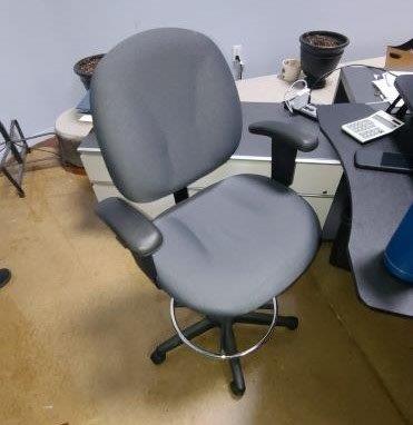 Teller stool