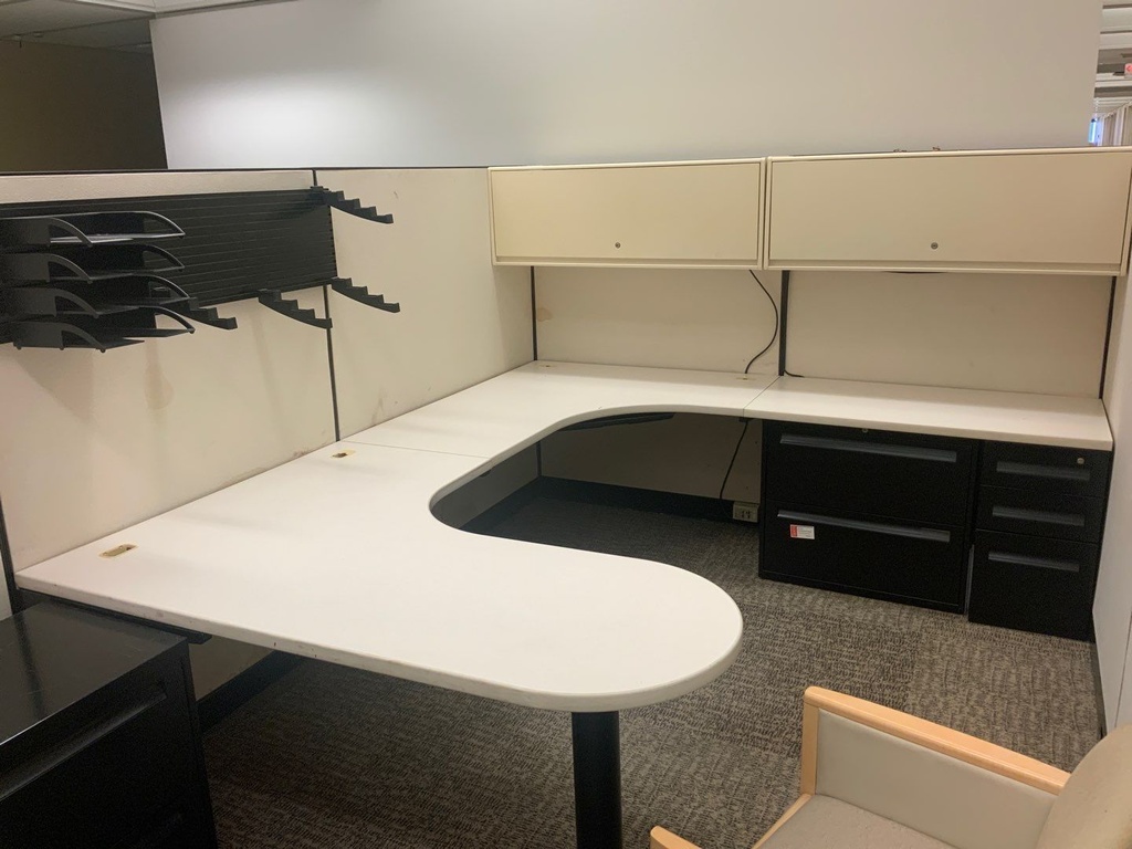     Steelcase 9000 Systems, 8x13 Cubicle, Cluster of  2