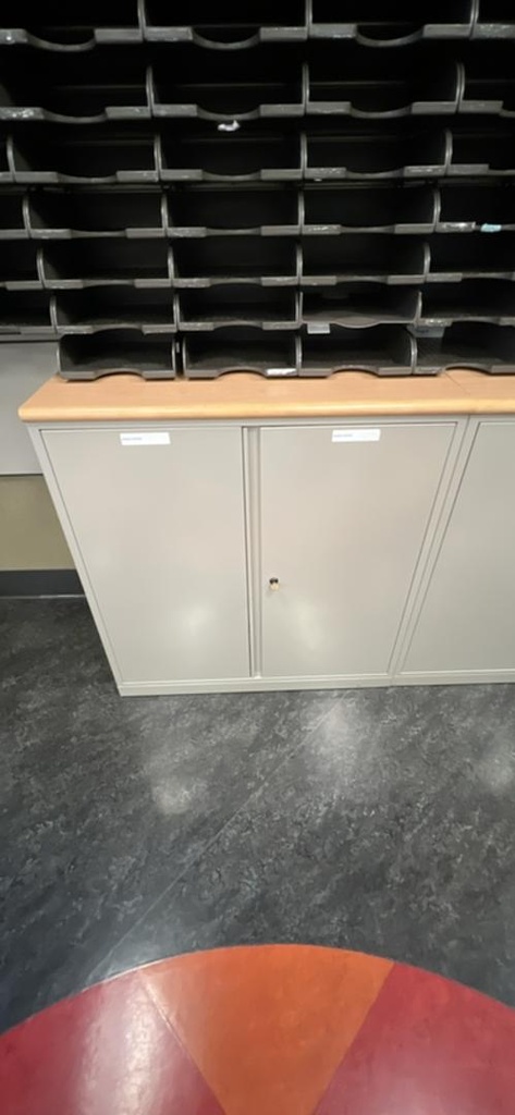 Metal Closed 3-High Cabinet w/Surface - Grey/Veneer Maple (Floor 15)