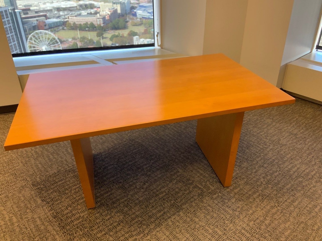 Executive "U" Group - "D" Top Desk, w/ Center Drawer, Credenza w/ Double Lateral File &amp; BBF, Right Hand - Light Maple - NO HUTCH or STORAGE