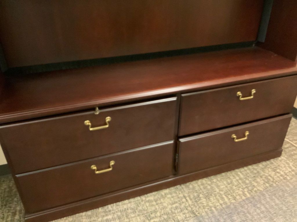 Traditional Credenza, Double Lateral, 19x72