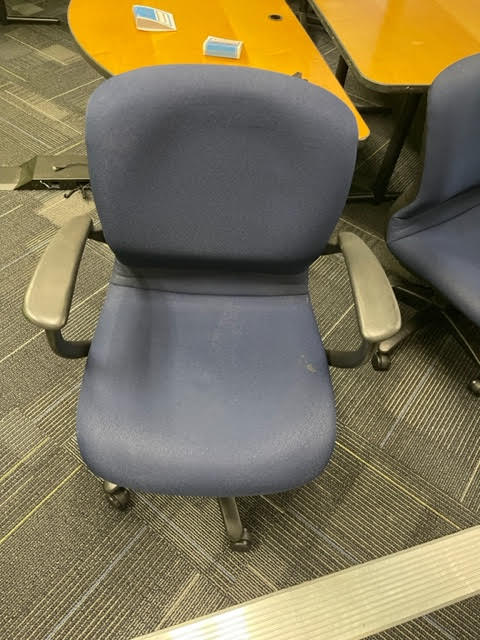 Task Chair with arms - blue