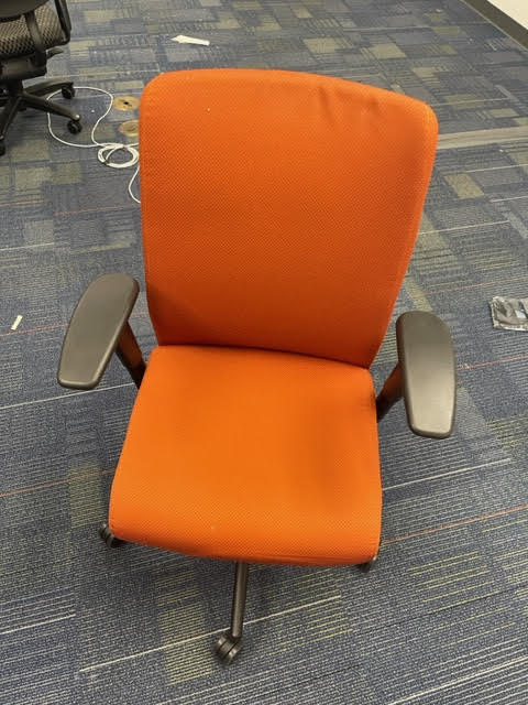 Task Chair with arms - orange