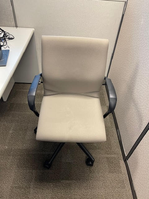 TASK CHAIR W/ ARMS - BROWN STEELCASE 