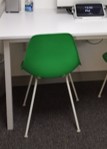 Herman Miller Eames stacking chair, green | Silla apilable Herman Miller Eames, verde