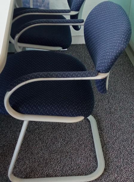 Sled chair, navy blue | Silla trineo, azul marino