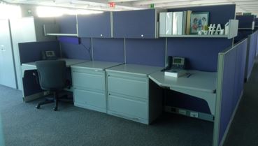 Workstation, two-desk | Estación de trabajo, dos escritorios