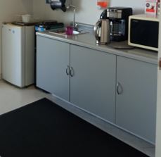 Lower kitchen cabinets | Gabinetes de cocina bajos