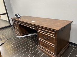 [#E4-10] Desk
