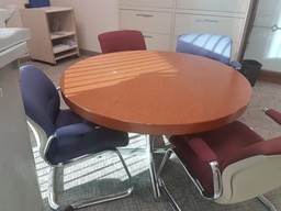 [#C5-88] Round Table 48" (wood, metal)