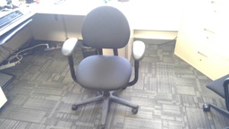 [#B13-12] Task Chair 2