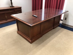 [#E10-w14] Riser desk