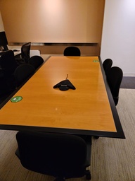 [#C8-64] Table (4 x 8)