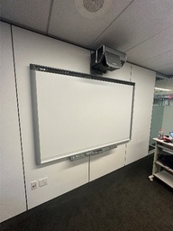 [#F2-60] #55 - smart projector and white board bundle / Smart Board 800 78 x 51 x4