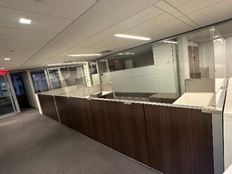 [#A4-72] #67 - complete one user WS attahced to one  66261x 84 x 41.5