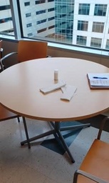 [#C5-11] 48” ROUND TABLES