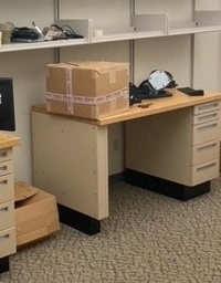 [#E3-9] Single Desk with Ped