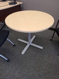 [#C5-6] Table ronde - 3' de diamètre