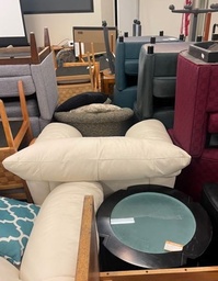 [#B12-51] Lounge Chair, White