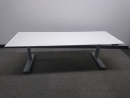 [#E10-31] 72" Steelcase height-adjustable desk, manual, palletized