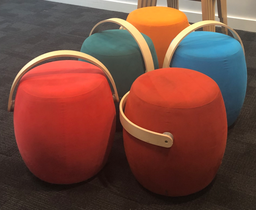 [#00-IR7] Pouffs