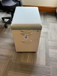 [#D16-26] Mobile Pedestal METAL W/ORANGE CUSHION TOP