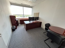 [#E8-2] Private Offices