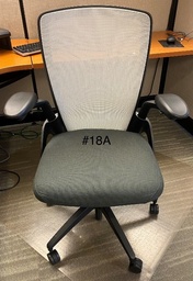 [#B13-16] task chair, 5-point wheels, white mesh square back
