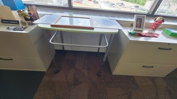 [#C11-20] Adjustable Mobile Table - Green Top