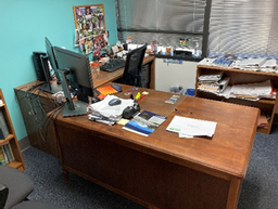 [#E4-66] Wooden Desk, 72x30x30"