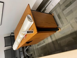 [#D5-9] Wooden Cabinet