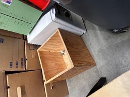 [#D30-12] Planter 15"H x 15"D x 15"W