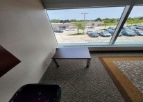 [#C3-32] Small Table