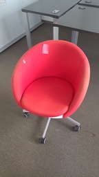 [#B12-26] Lounge Chair - Red