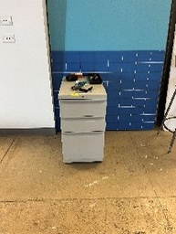 [#D8-41] 3 Drawer File