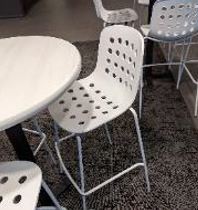 [#B4-7] Chair, Dining, White, 18" x 20" 45"