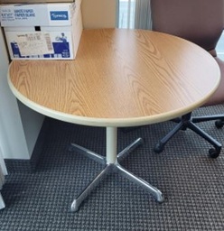 [#C5-10] Round Small Table, 36x29