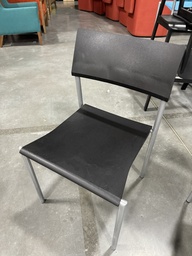 [#B8-906] Black Squared Back Guest Chair