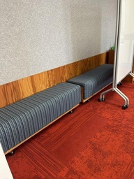 [#B2-6] Bench - blue stripe (71x17x19)