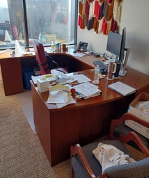 [#E7-35] Lh U-Desk 6’ X 9’ X 7’