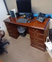 [#E4-45] Desk 6’